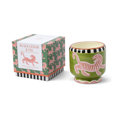ADOPO SERAMİK KUTULU MUM KAPLAN-BLACK CEDAR&FIG 226 gr. – ADOPO TIGER CERAMIC CANDLE-BLACK CEDAR&FIG BOXED